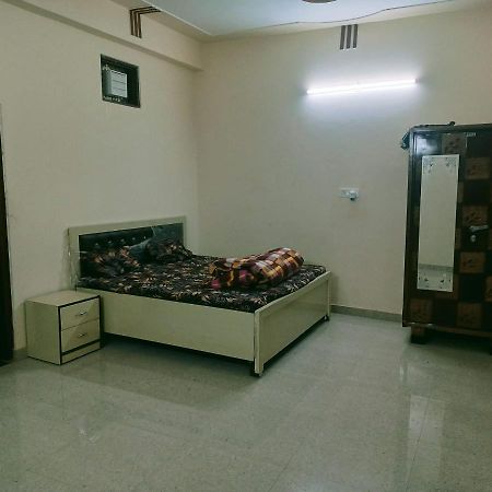 Radha Bhavan Vrindāvan Εξωτερικό φωτογραφία