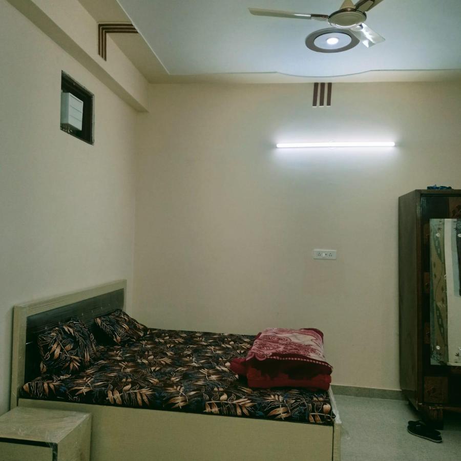 Radha Bhavan Vrindāvan Εξωτερικό φωτογραφία